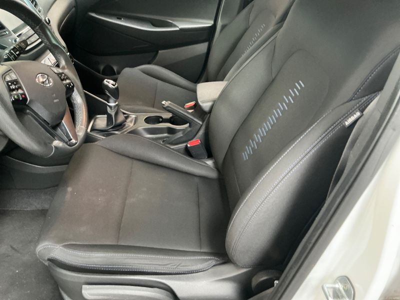 Hyundai Tucson 1.7 CRDi Business 2WD 2018 – снимка 25