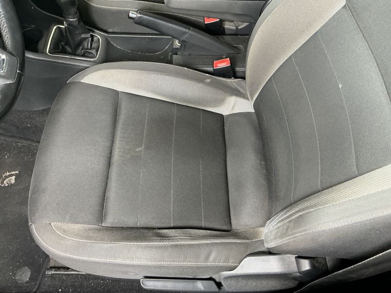 Skoda Rapid 1.0 TSI Ambition 2018 – снимка 35