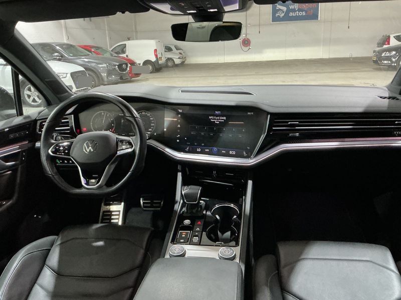 Volkswagen Touareg 3.0 eHybrid R 4Motion 2021 – снимка 11