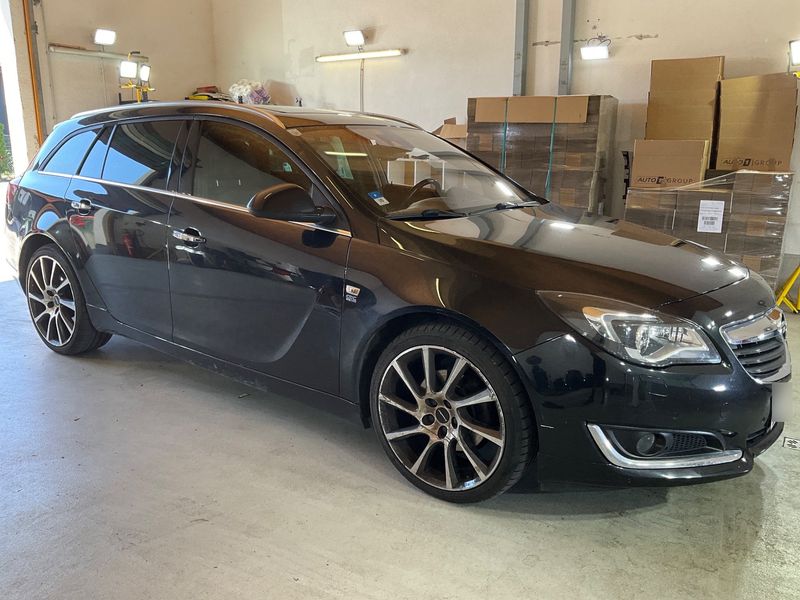 Opel Insignia Sports Tourer 2.0 CDTI Sport 4x4 2016 – снимка 12