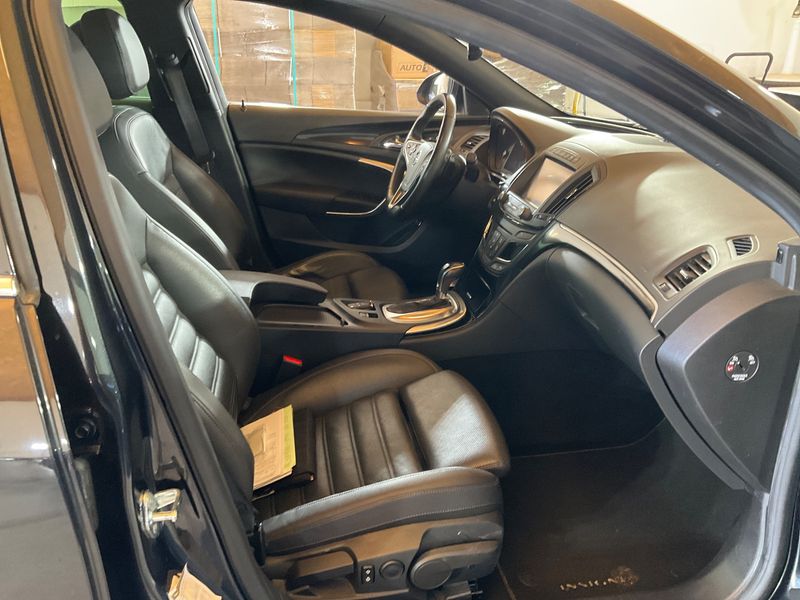 Opel Insignia Sports Tourer 2.0 CDTI Sport 4x4 2016 – снимка 17