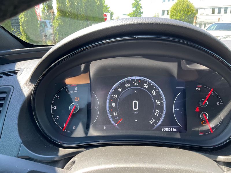 Opel Insignia Sports Tourer 2.0 CDTI Sport 4x4 2016 – снимка 19