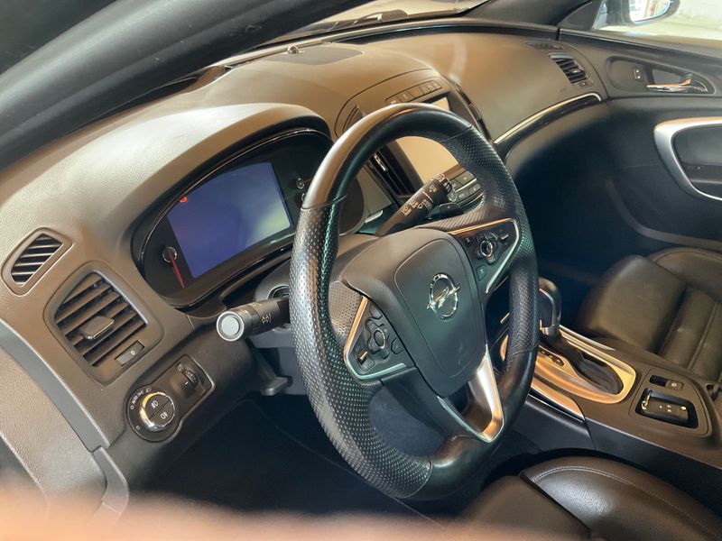 Opel Insignia Sports Tourer 2.0 CDTI Sport 4x4 2016 – снимка 26