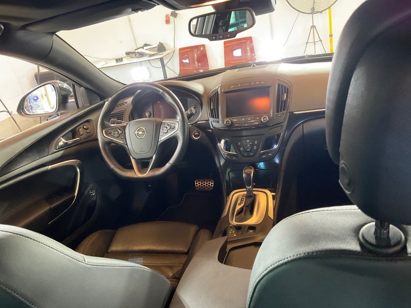 Opel Insignia Sports Tourer 2.0 CDTI Sport 4x4 2016 – снимка 18