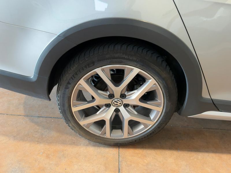 Volkswagen Golf VII 2.0 TDI 4Motion BlueMotion Tech 2015 – снимка 9