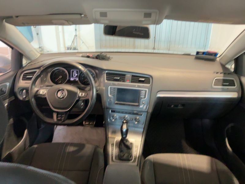 Volkswagen Golf VII 2.0 TDI 4Motion BlueMotion Tech 2015 – снимка 17