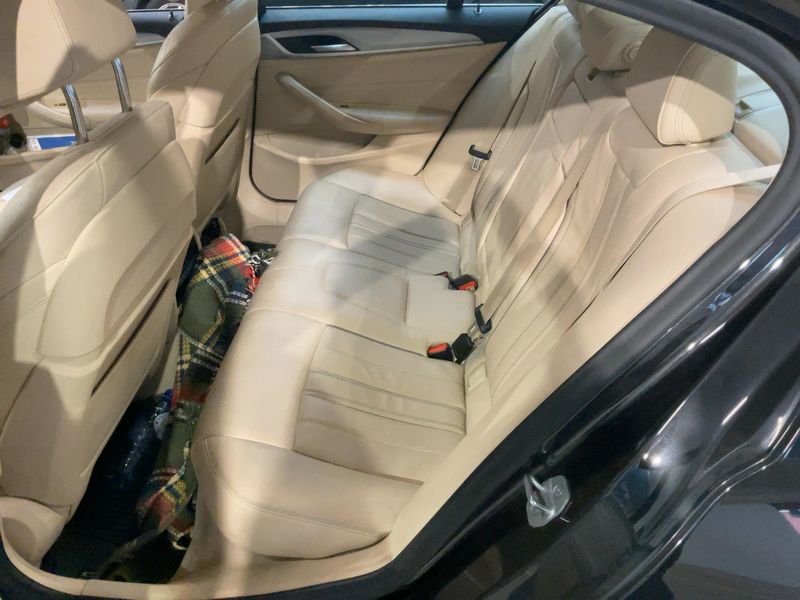 BMW 5er 518d Luxury Line 2020 – снимка 19