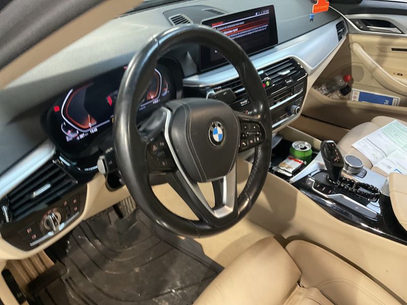 BMW 5er 518d Luxury Line 2020 – снимка 24