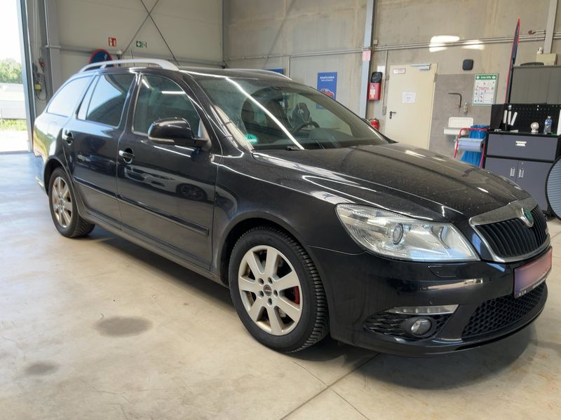 Skoda Octavia 2.0 TDI RS 2012 – снимка 12