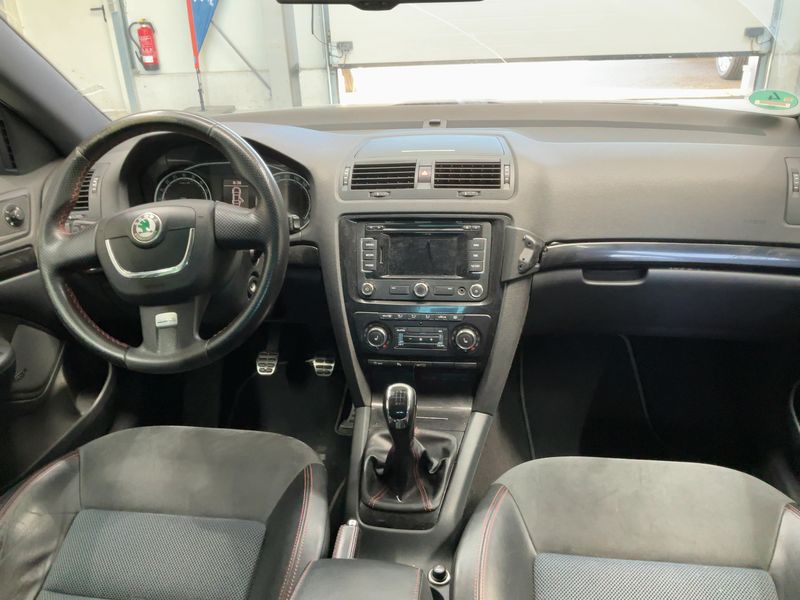 Skoda Octavia 2.0 TDI RS 2012 – снимка 17