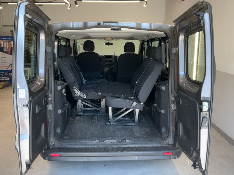 Renault Trafic 1.6 dCi Energy L1H1 2,7t Expression 2015 – снимка 15