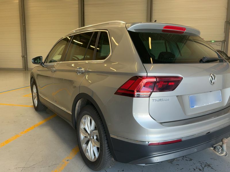 Volkswagen Tiguan 2.0 TDI Carat Exclusive 4Motion BlueMotion Tech 2017 – снимка 6