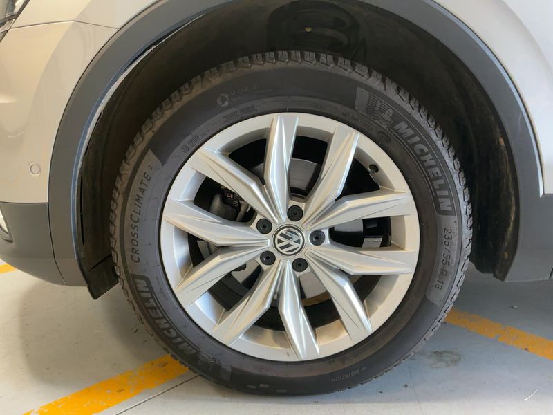 Volkswagen Tiguan 2.0 TDI Carat Exclusive 4Motion BlueMotion Tech 2017 – снимка 3