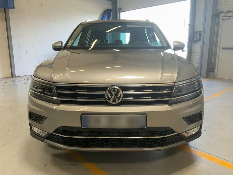 Volkswagen Tiguan 2.0 TDI Carat Exclusive 4Motion BlueMotion Tech 2017 – снимка 14