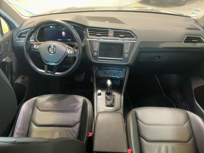 Volkswagen Tiguan 2.0 TDI Carat Exclusive 4Motion BlueMotion Tech 2017 – снимка 17