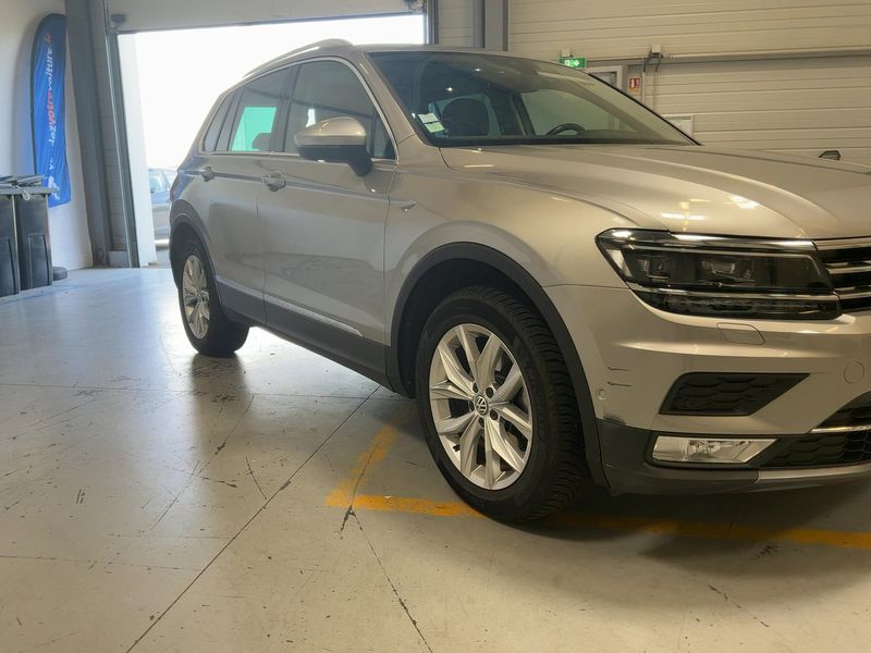Volkswagen Tiguan 2.0 TDI Carat Exclusive 4Motion BlueMotion Tech 2017 – снимка 12