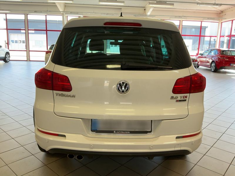 Volkswagen Tiguan 2.0 TDI Sport & Style 4Motion BlueMotion Tech 2015 – снимка 7