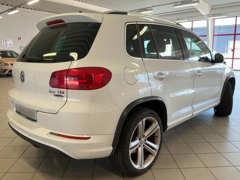 Volkswagen Tiguan 2.0 TDI Sport & Style 4Motion BlueMotion Tech 2015 – снимка 8
