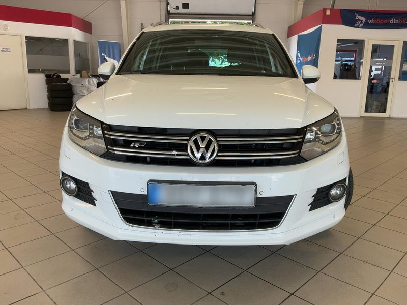 Volkswagen Tiguan 2.0 TDI Sport & Style 4Motion BlueMotion Tech 2015 – снимка 14
