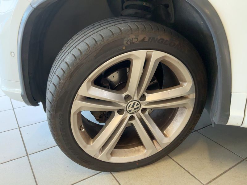Volkswagen Tiguan 2.0 TDI Sport & Style 4Motion BlueMotion Tech 2015 – снимка 3