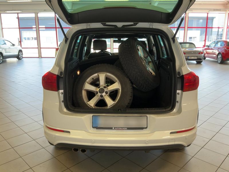 Volkswagen Tiguan 2.0 TDI Sport & Style 4Motion BlueMotion Tech 2015 – снимка 16