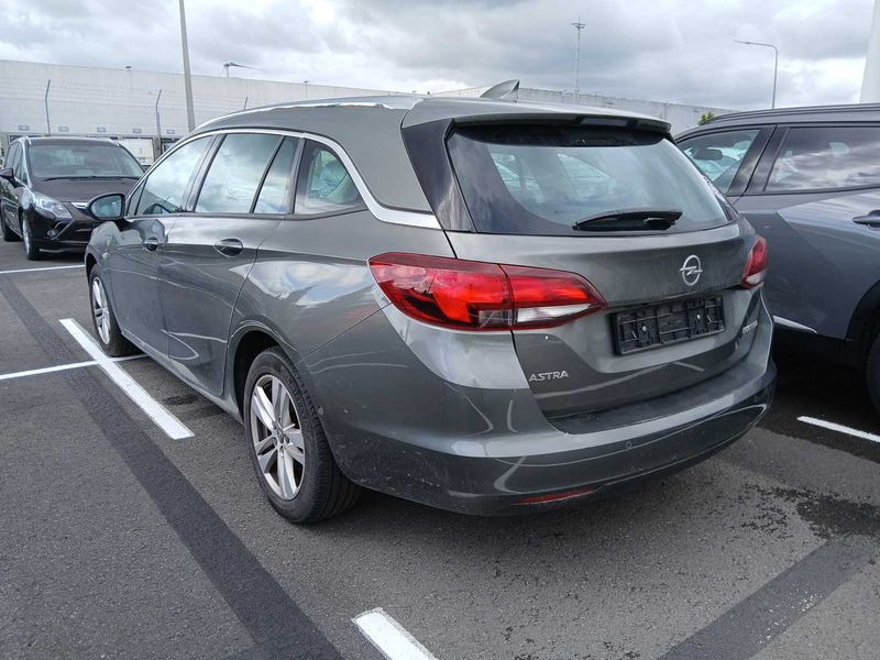 Opel Astra 1.6 CDTI 120 Jahre Start/Stop 2018 – снимка 3