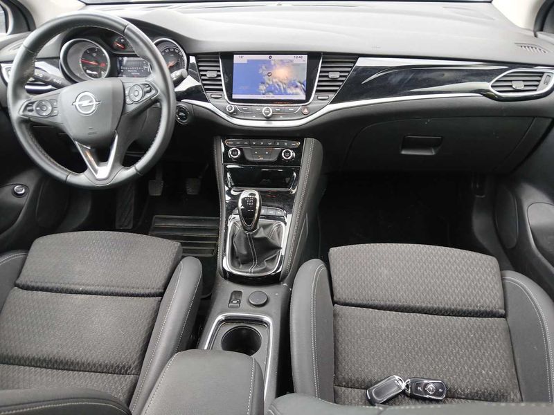 Opel Astra 1.6 CDTI 120 Jahre Start/Stop 2018 – снимка 11