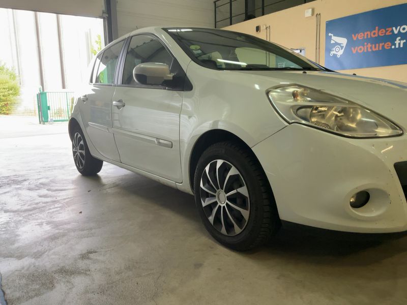 Renault Clio 1.5 dCi Collection Business 2013 – снимка 12