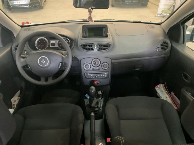 Renault Clio 1.5 dCi Collection Business 2013 – снимка 17