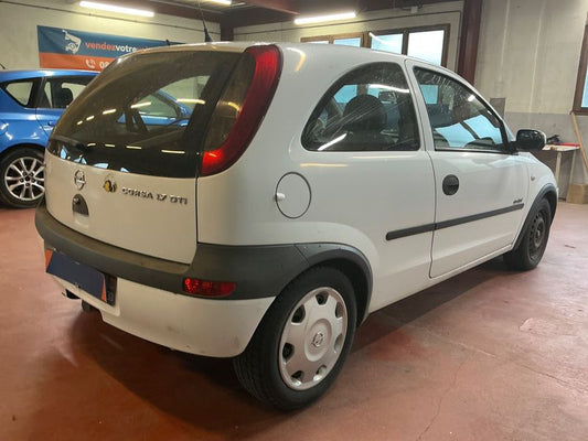 Opel Corsa 1.7 DTI Basis 2001 – снимка 2