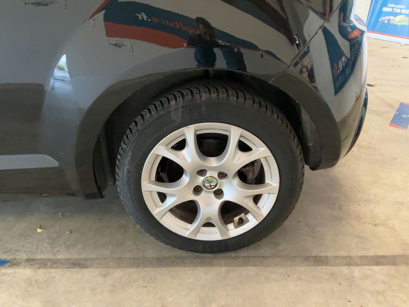 Alfa Romeo MiTo 1.4 Junior 2015 – снимка 5