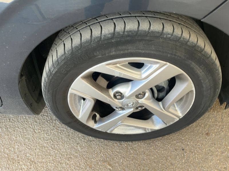 Hyundai i10 1.0 Tech 2022 – снимка 11