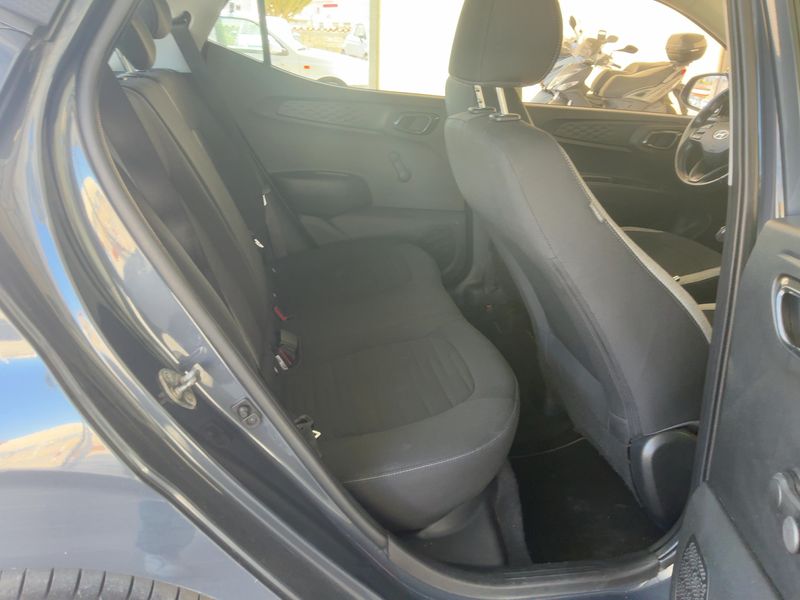 Hyundai i10 1.0 Tech 2022 – снимка 19
