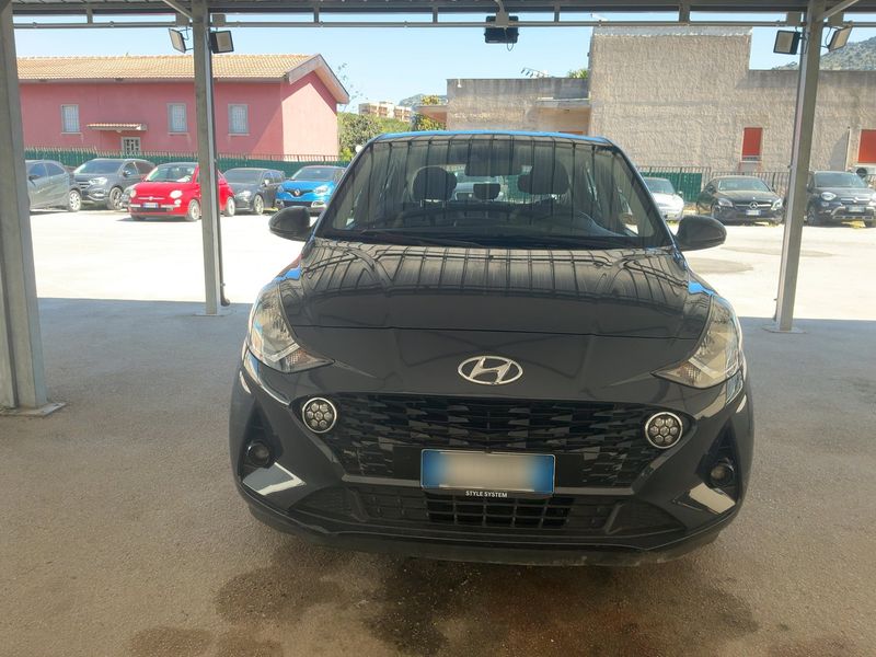 Hyundai i10 1.0 Tech 2022 – снимка 14