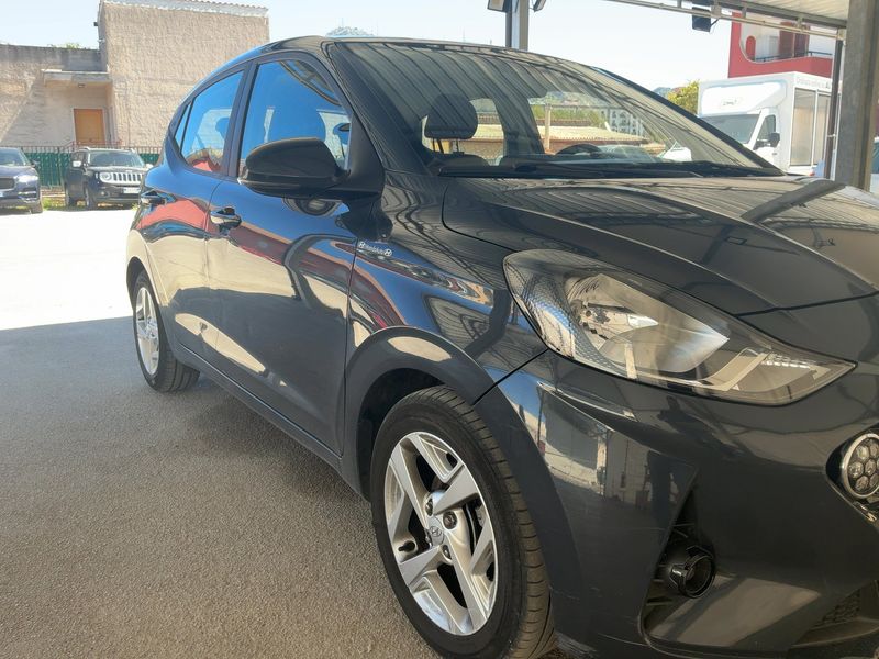 Hyundai i10 1.0 Tech 2022 – снимка 12