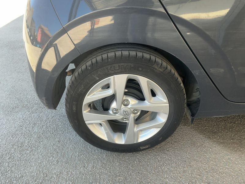 Hyundai i10 1.0 Tech 2022 – снимка 9