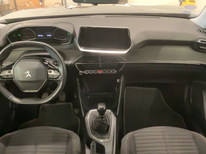 Peugeot 2008 1.2 PureTech Active 2022 – снимка 17