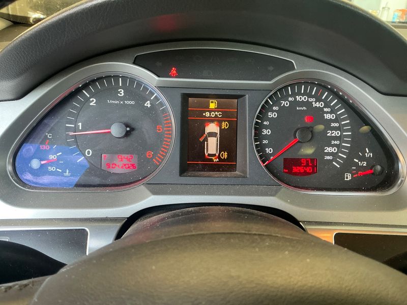 Audi A6 2.7 V6 TDI 2007 – снимка 4