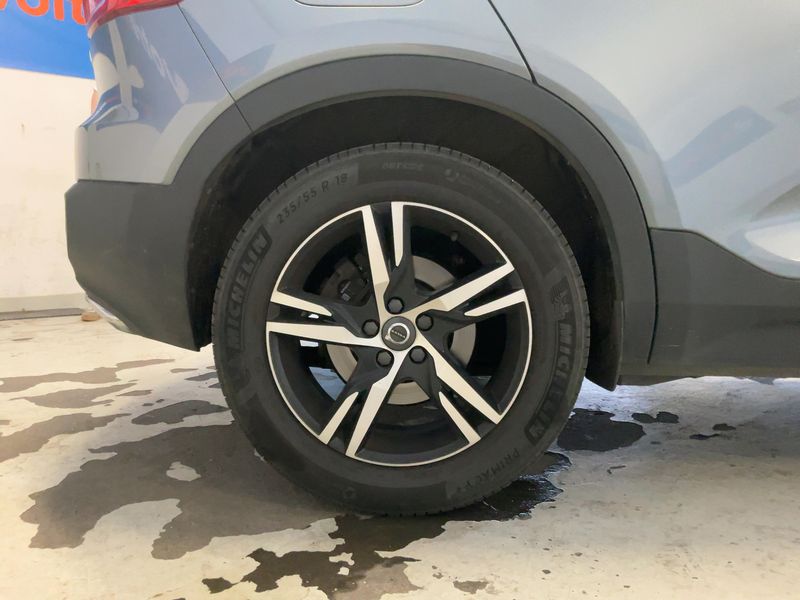 Volvo XC40 2.0 D4 R-Design AWD 2018 – снимка 9
