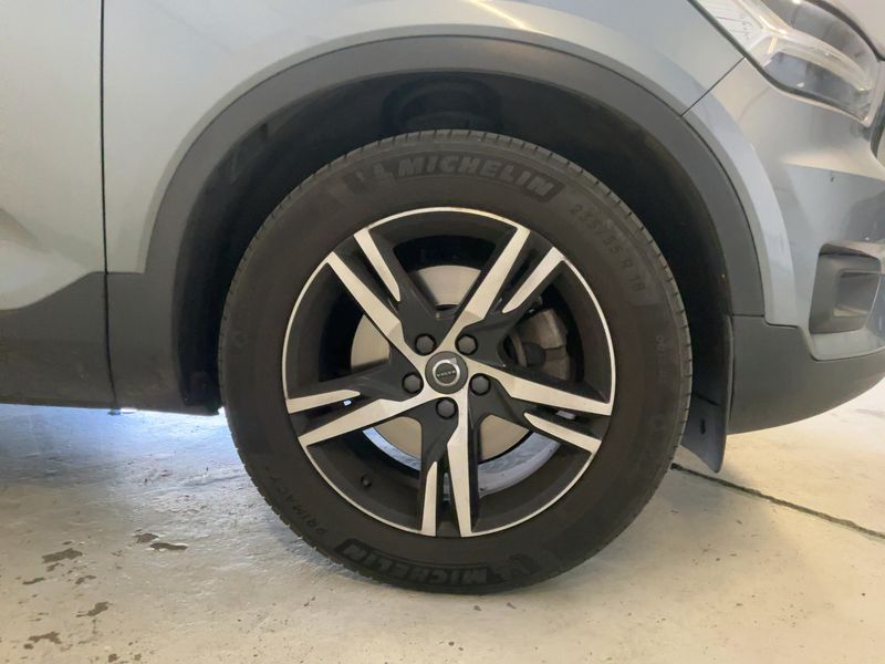 Volvo XC40 2.0 D4 R-Design AWD 2018 – снимка 11