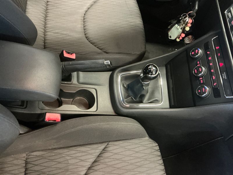 Seat Leon 1.6 TDI Style 2013 – снимка 28