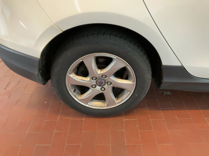 Volvo V40 Cross Country 1.6 D2 Kinetic 2014 – снимка 9