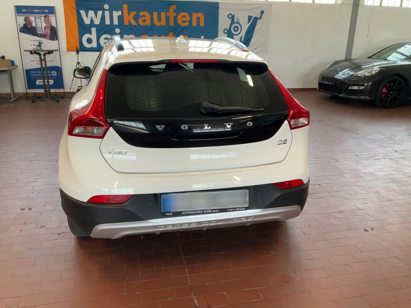 Volvo V40 Cross Country 1.6 D2 Kinetic 2014 – снимка 7