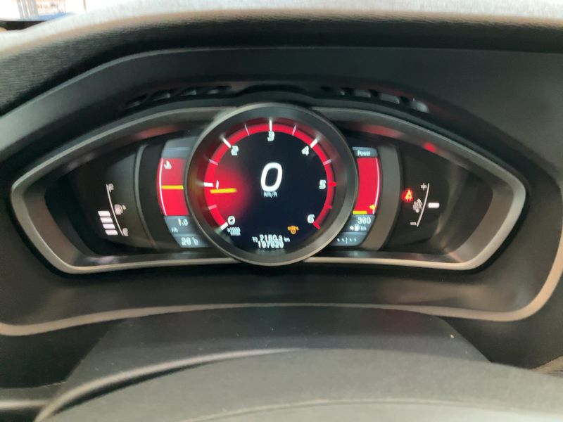 Volvo V40 Cross Country 1.6 D2 Kinetic 2014 – снимка 19