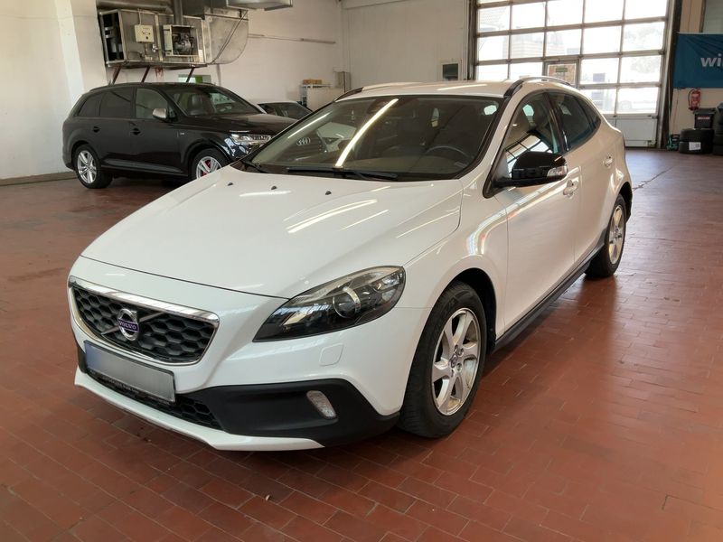 Volvo V40 Cross Country 1.6 D2 Kinetic 2014 – снимка 1
