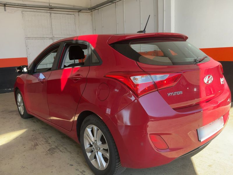 Hyundai i30 1.6 CRDi Go! 2015 – снимка 6