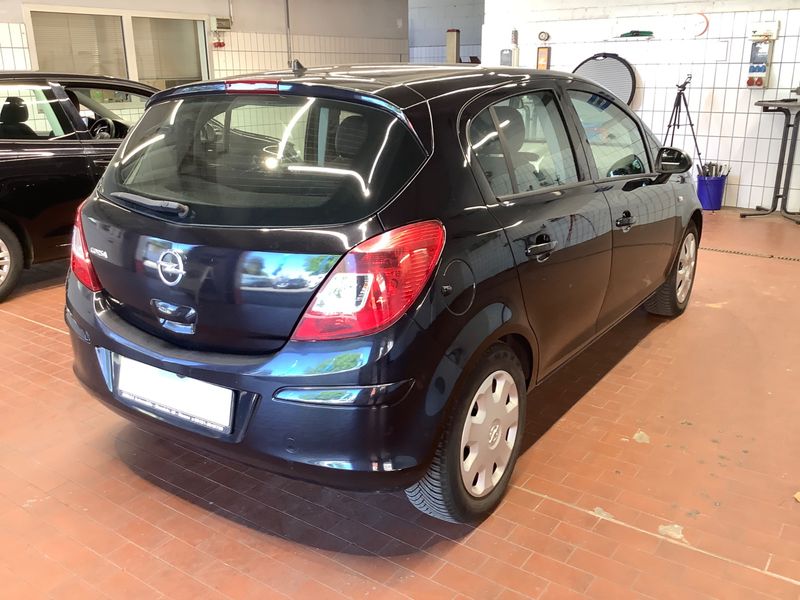 Opel Corsa 1.2 CMon 2011 – снимка 2