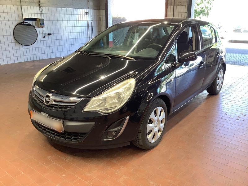 Opel Corsa 1.2 CMon 2011 – снимка 1