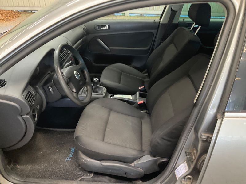 Volkswagen Passat 1.6 Family 2003 – снимка 3