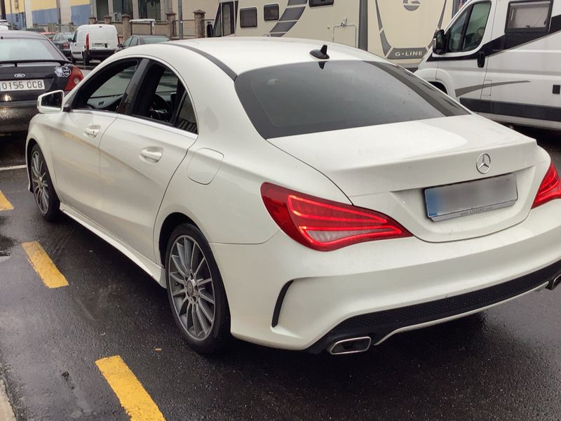Mercedes-Benz CLA-Klasse CLA 200 d AMG Line 2015 – снимка 6